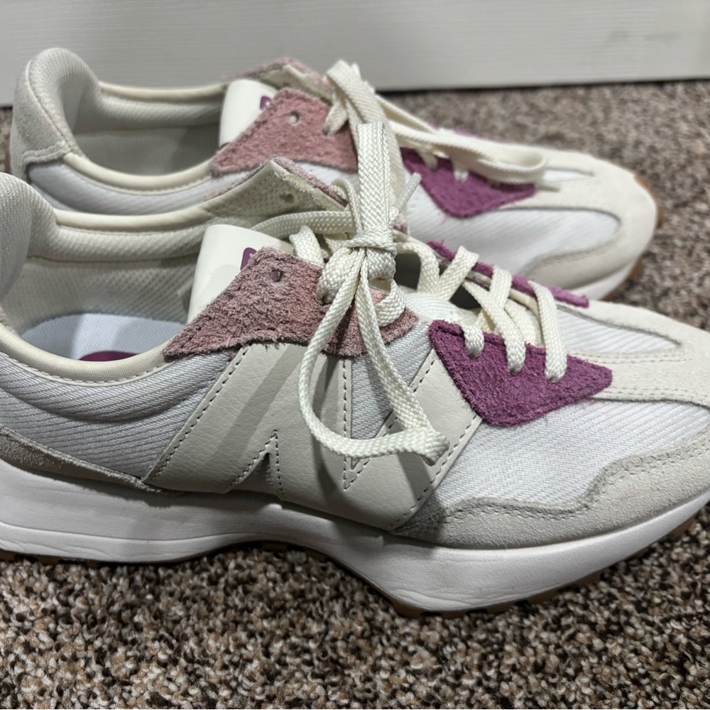 New Balance Women's Cream and Pink Runner Sneakers 327 The Intelligence Choice - Picture 3 of 7